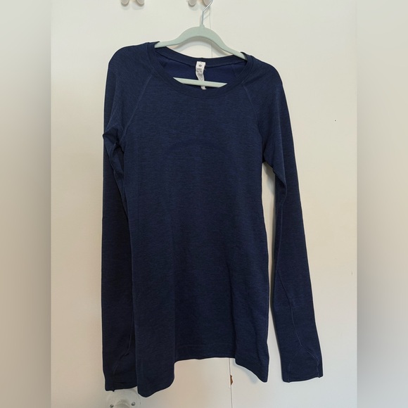 lululemon athletica Tops - EUC lululemon swiftly tech long sleeve size 2